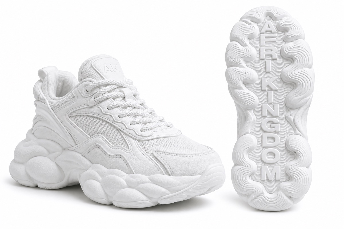 White Cloud Runner — view 2